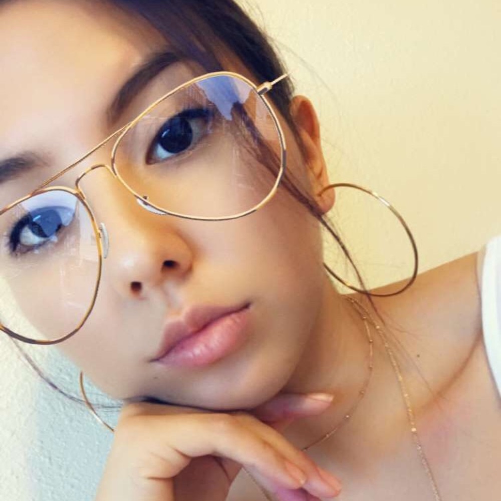 Meet your Posher, Ariana